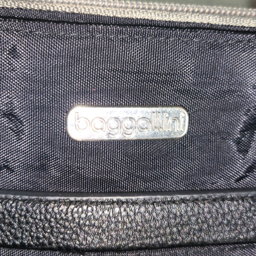 Baggalini Tote Bag